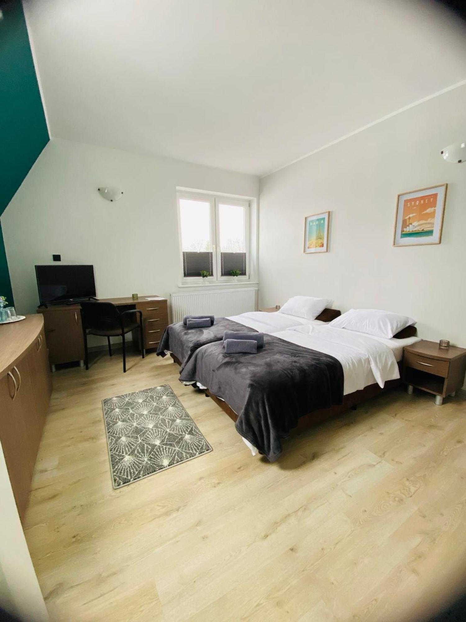 Hotel Milo - Noclegi Bartoszyce Bagian luar foto