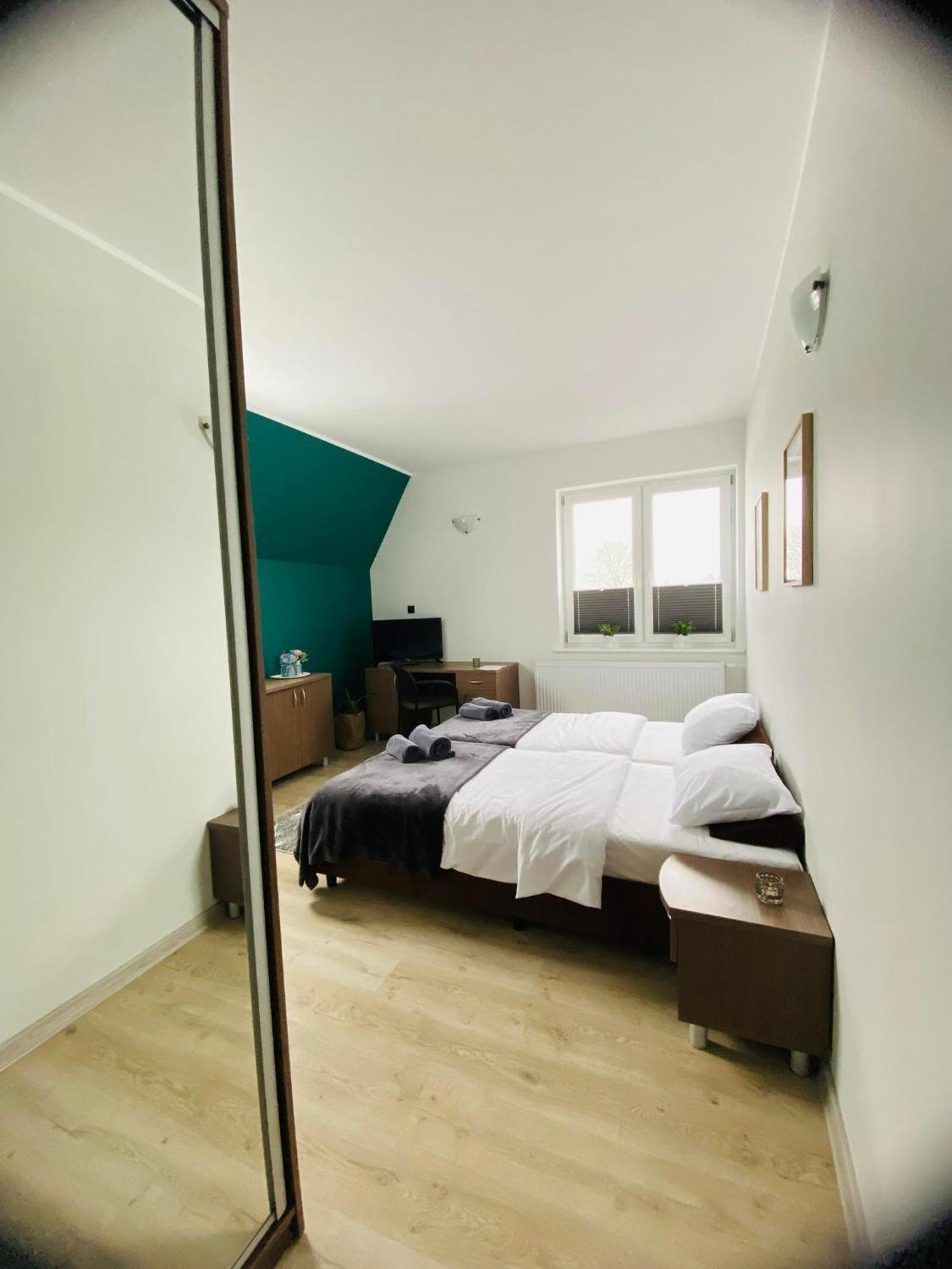 Hotel Milo - Noclegi Bartoszyce Bagian luar foto