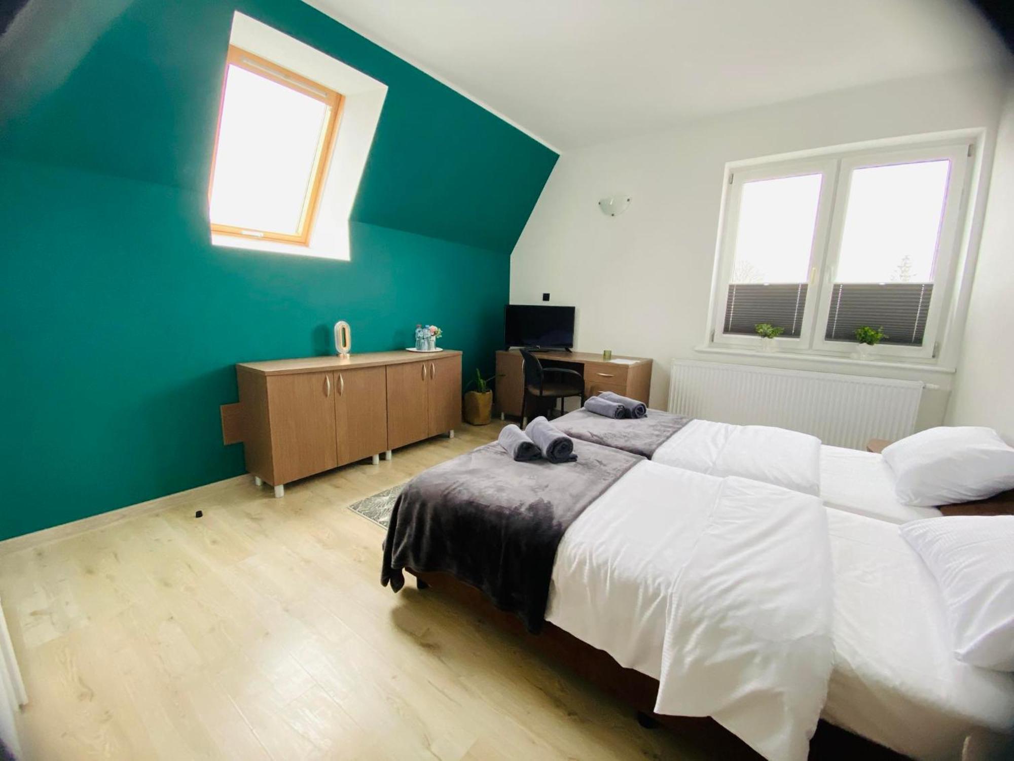 Hotel Milo - Noclegi Bartoszyce Bagian luar foto