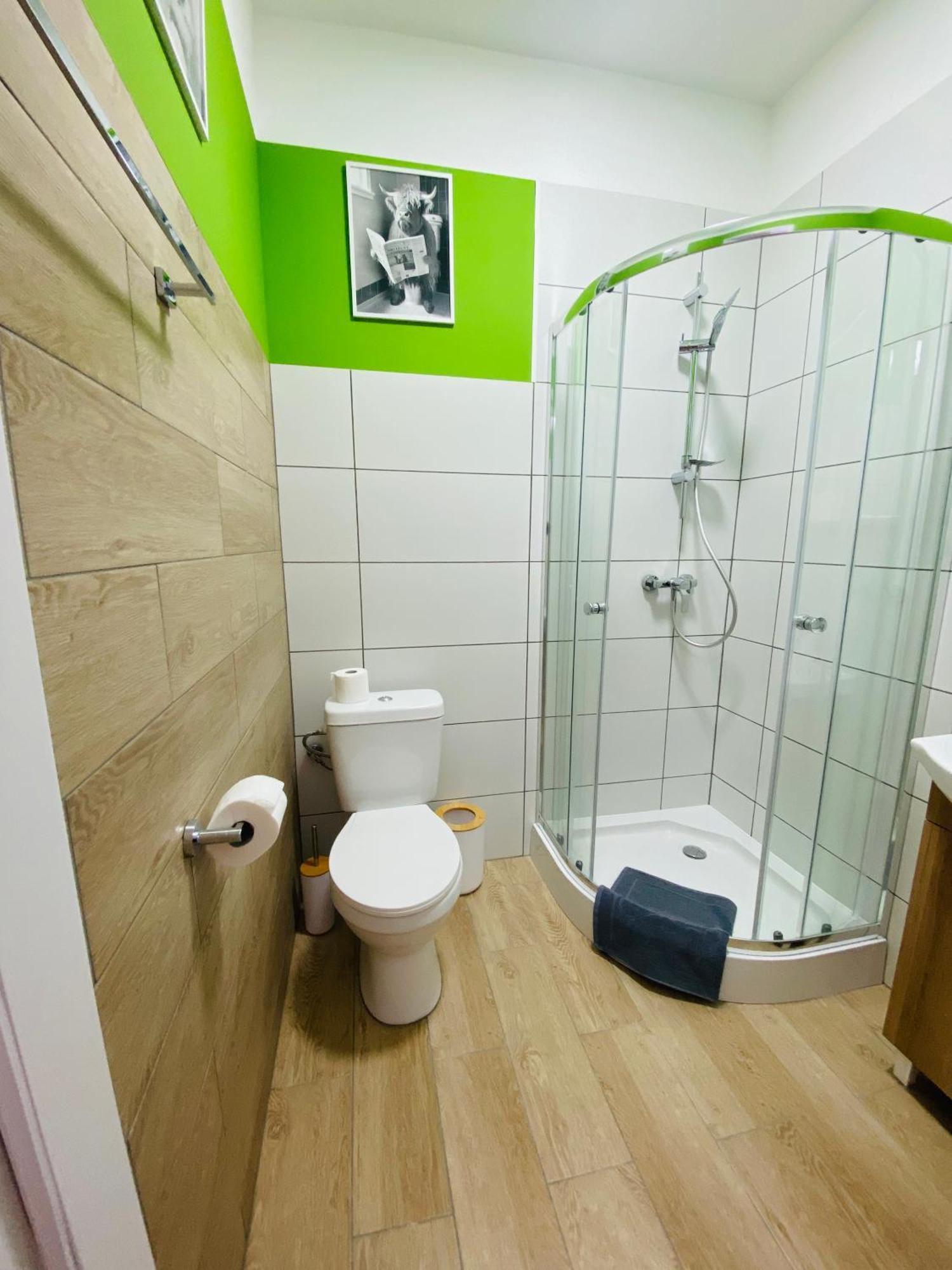 Hotel Milo - Noclegi Bartoszyce Bagian luar foto