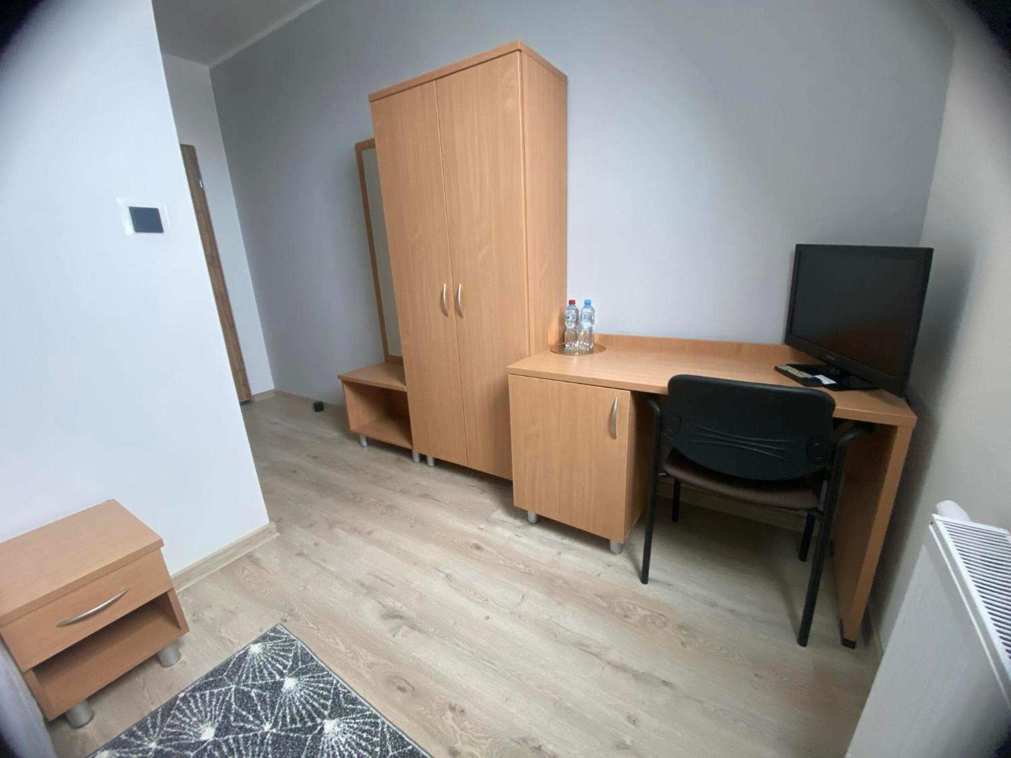 Hotel Milo - Noclegi Bartoszyce Bagian luar foto