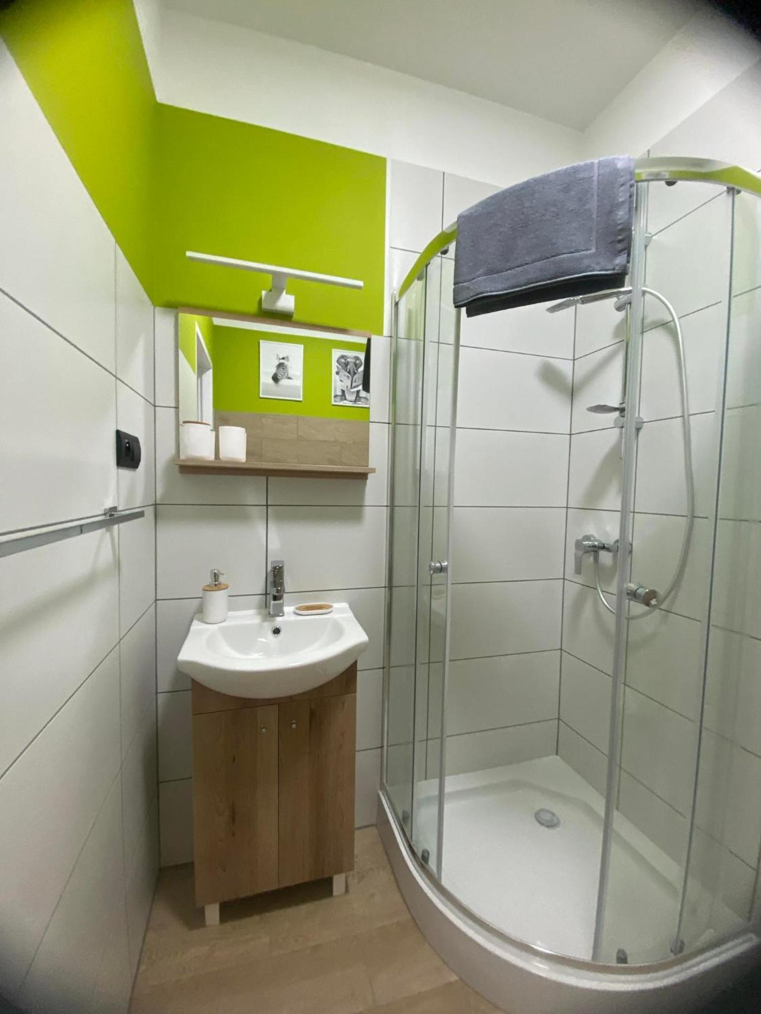Hotel Milo - Noclegi Bartoszyce Bagian luar foto