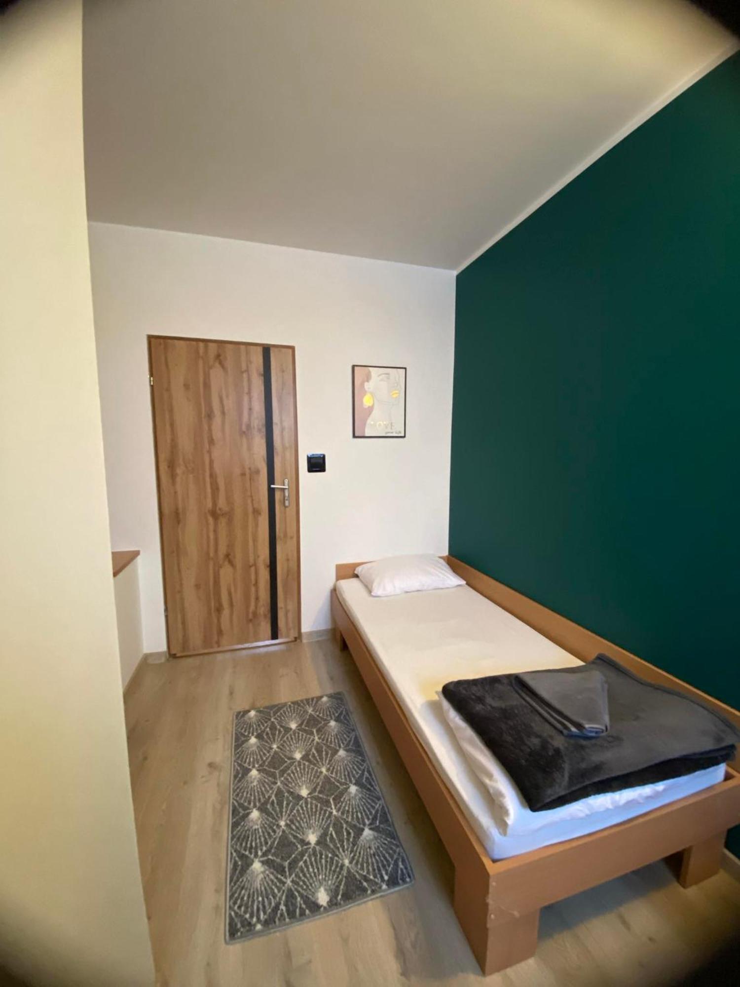 Hotel Milo - Noclegi Bartoszyce Bagian luar foto